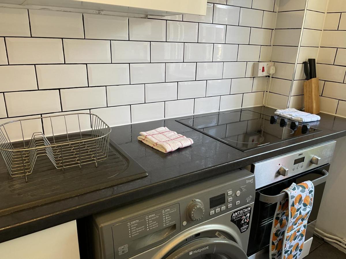 לונדון Beautiful Apartment Right Off Of Broadway Market מראה חיצוני תמונה